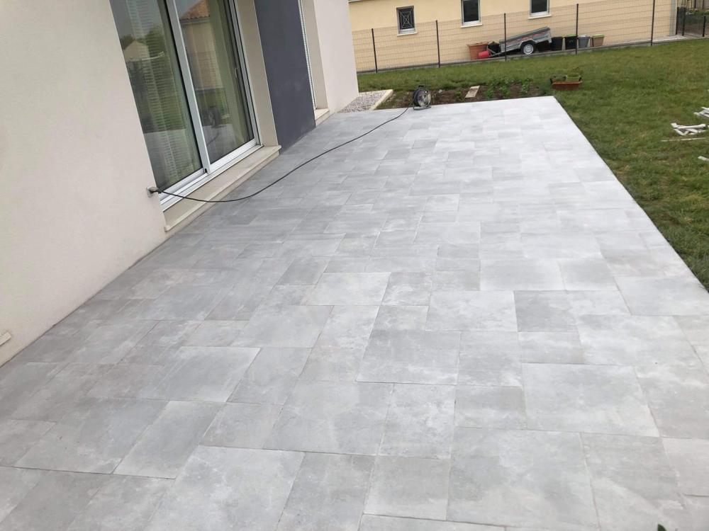 carrelage extérieur à Châteaubernard